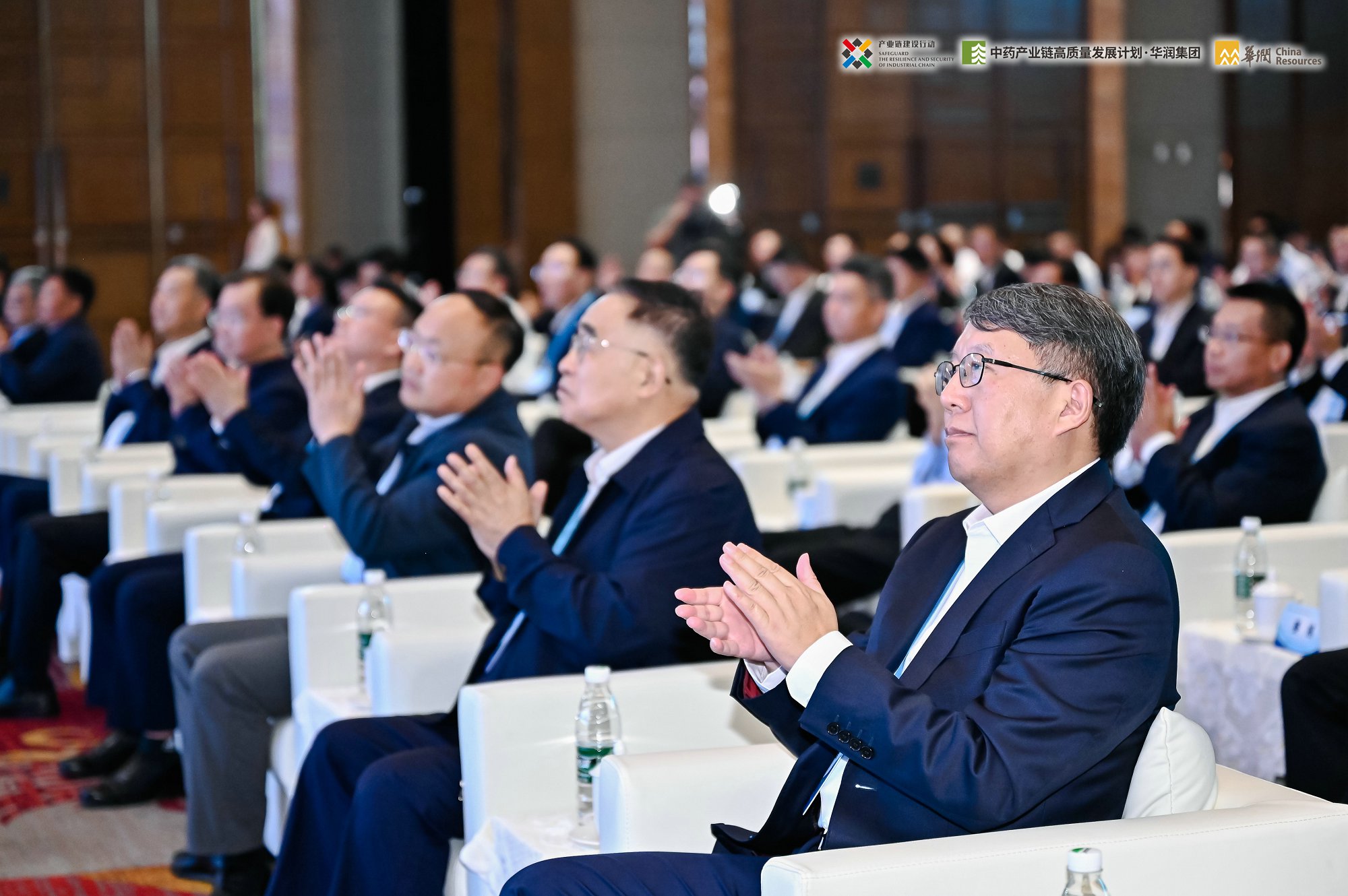 �������ʹ���-׷�󿵽�,����һ������