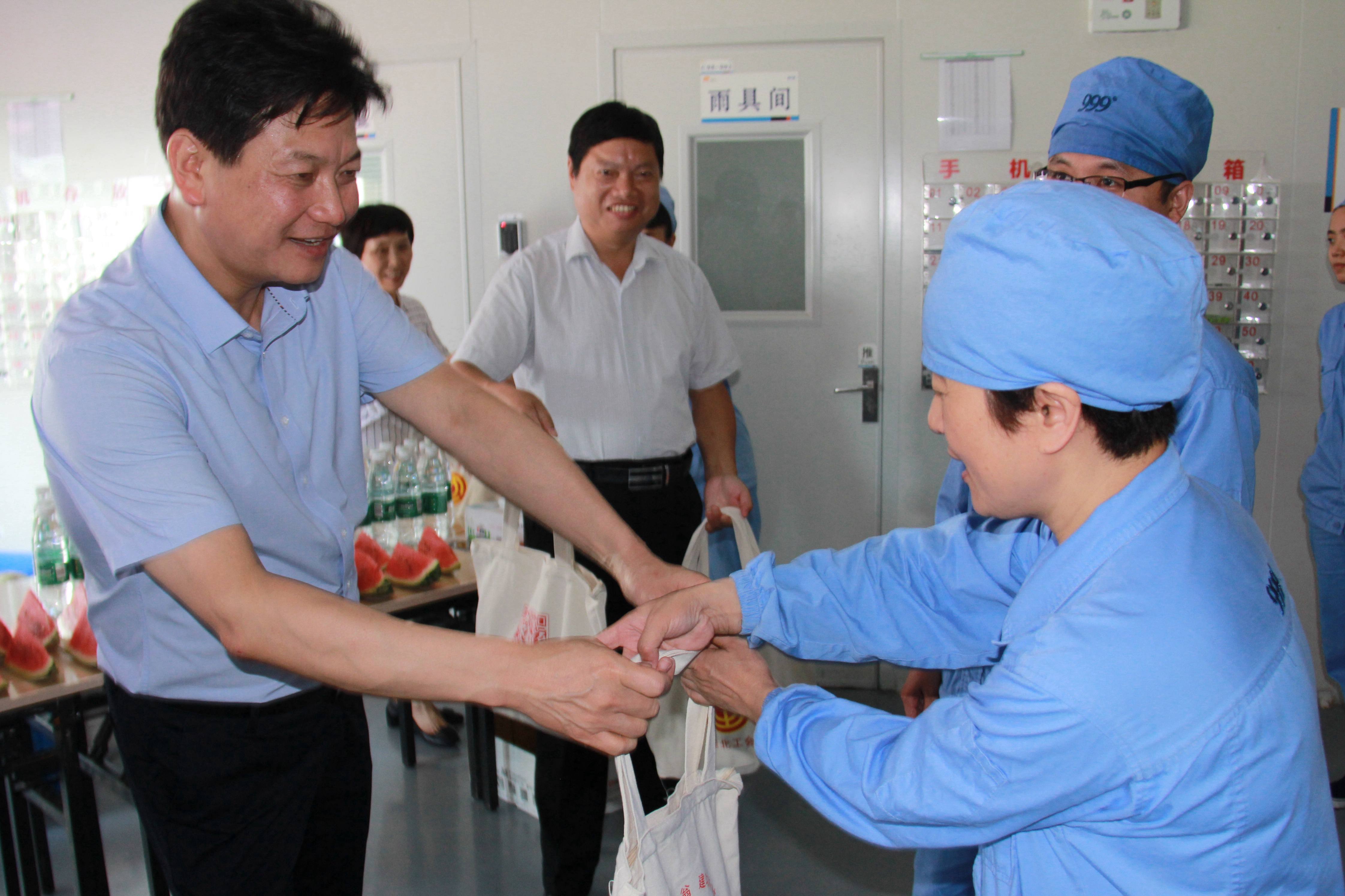 �������ʹ���-׷�󿵽�,����һ������