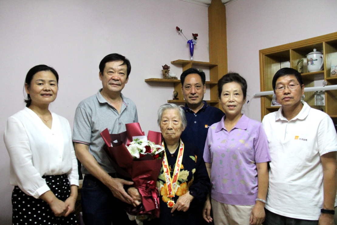 �������ʹ���-׷�󿵽�,����һ������