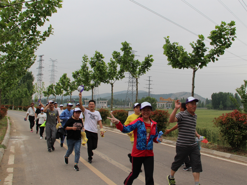 �������ʹ���-׷�󿵽�,����һ������