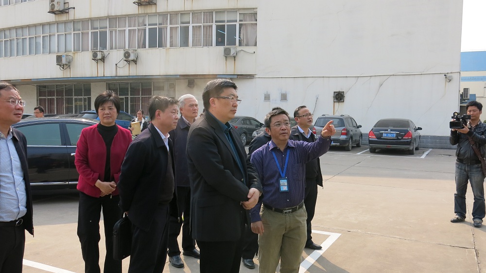 �������ʹ���-׷�󿵽�,����һ������