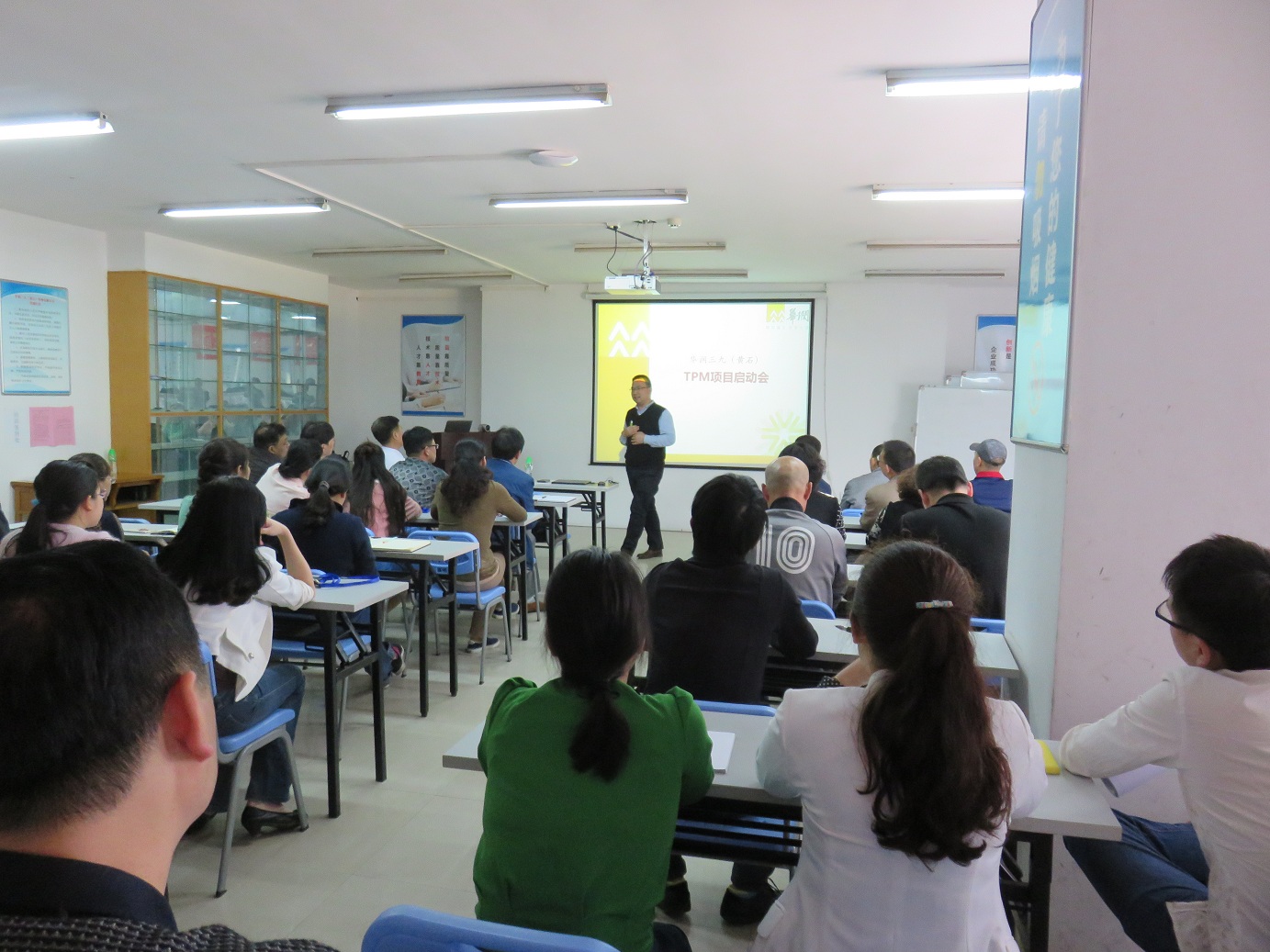 �������ʹ���-׷�󿵽�,����һ������