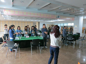 �������ʹ���-׷�󿵽�,����һ������